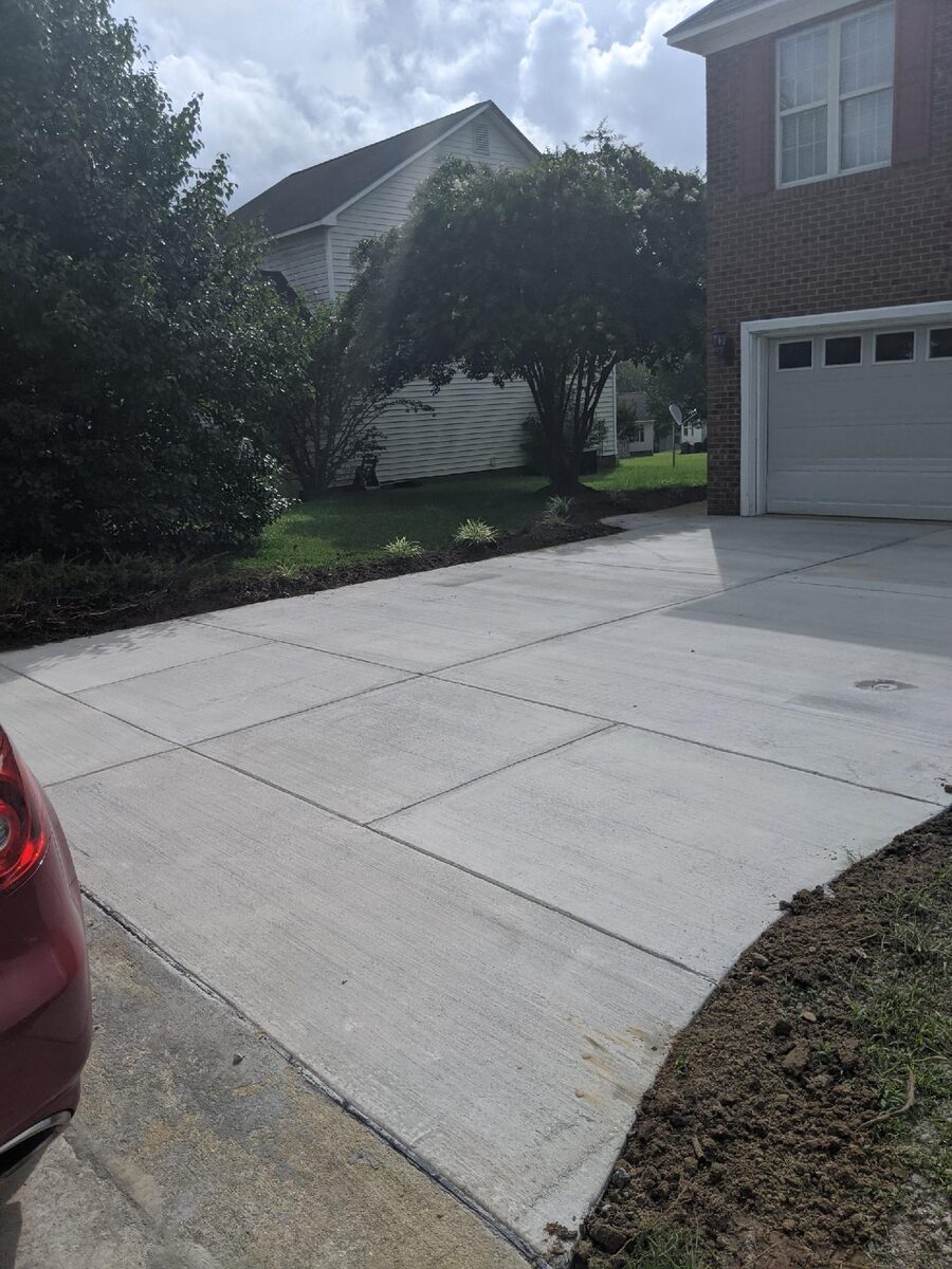 Curved concrete driveway