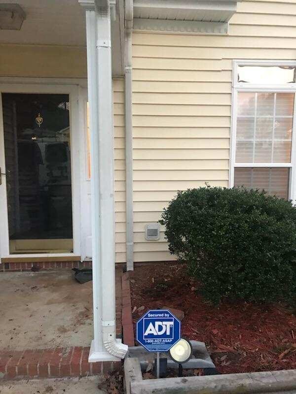 Front entry porch with white column
